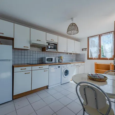 Prázdninový dům Hameau Des Tamarins-2 By Interhome