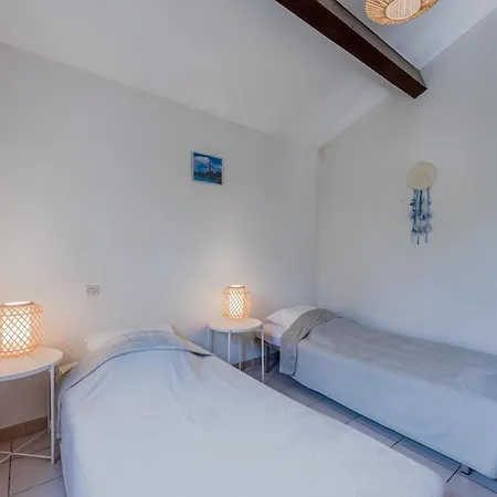 Hameau Des Tamarins-2 By Interhome بيت للعطل Le Barcarès