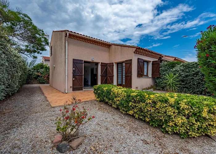 Hameau Des Tamarins-2 By Interhome